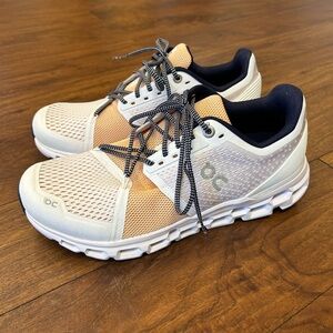 Women’s On Running Cloud Stratus